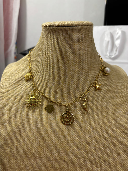 Veranito Charm Necklace