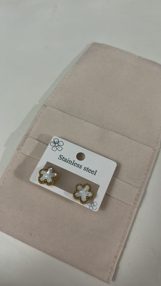 Flor Studs