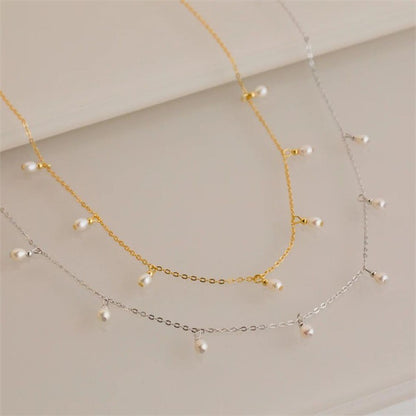 Little pearls necklace