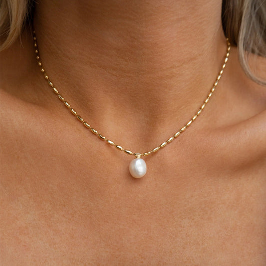 Aura Pearl Chain